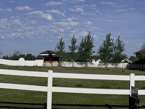 Acreage Lot in Twin Falls