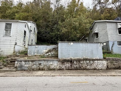 Land, Maysville, KY