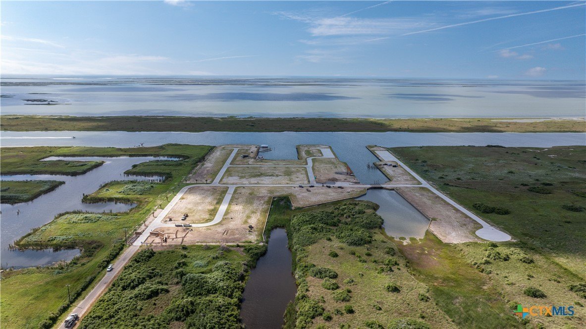 Waterfront Land in Port O'Connor