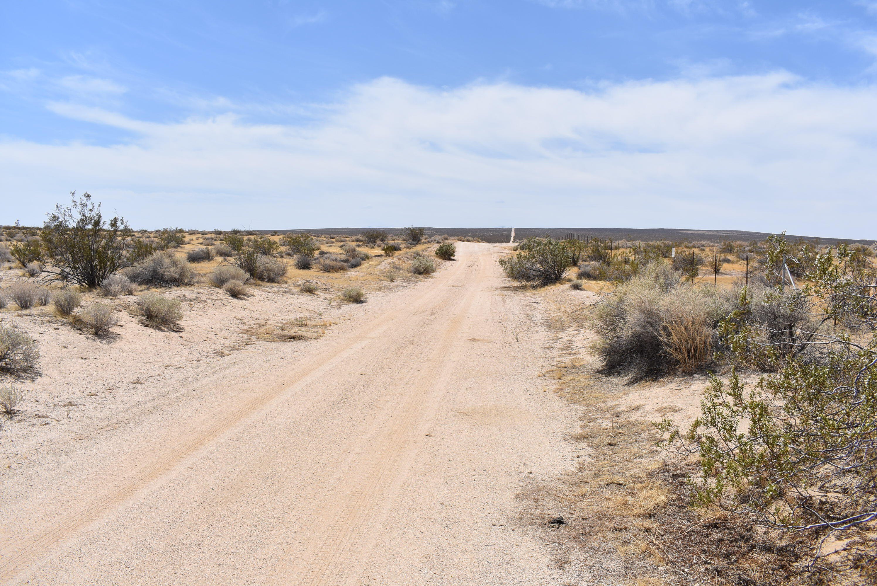 Hi Vista Acreage in Lancaster