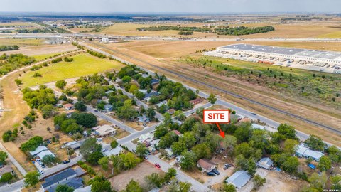 Land, Seguin, TX