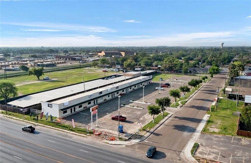 San Juan Commercial Plaza