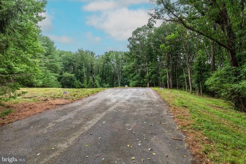 Land, SYKESVILLE, MD