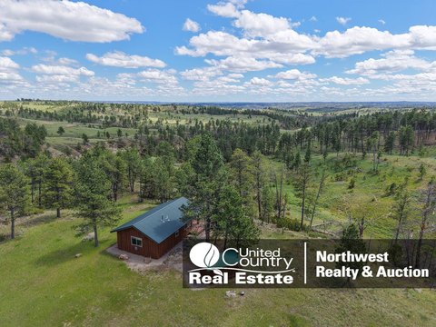Recreational Hunting Land with Off-Grid Cabin