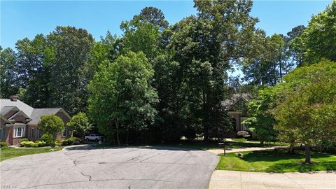 Golf Course Lot in Williamsburg