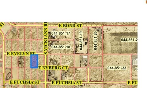 Pahrump Land with Mountain Views