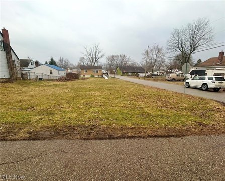 Vacant Corner Lot in Canton