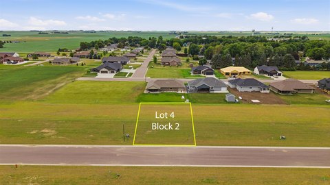 LAND - Larchwood, IA