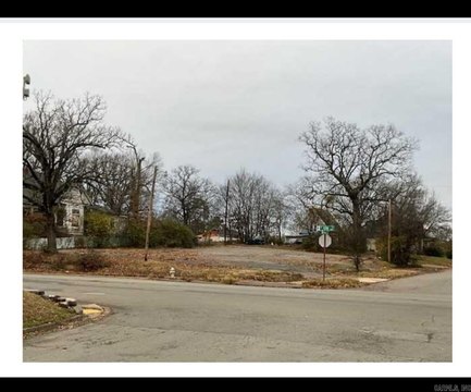 Corner Lot in Little Rock