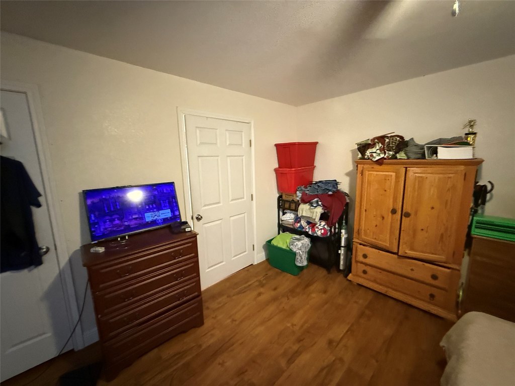 Picture 33