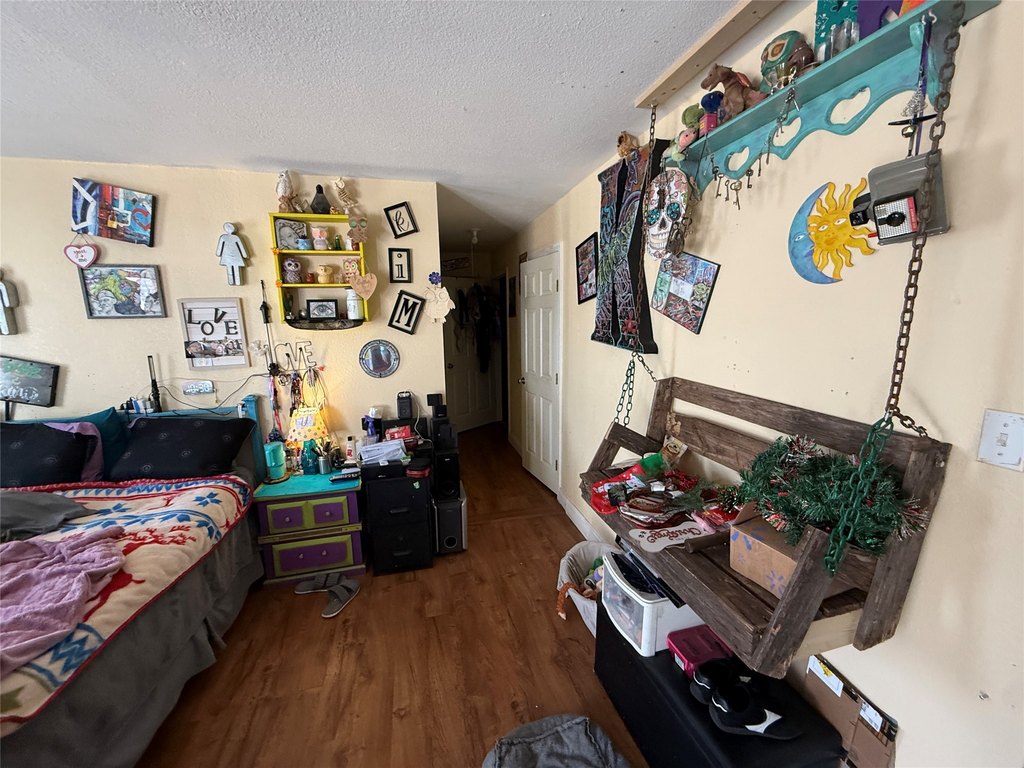 Picture 37