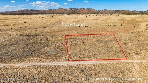 Land, Paulden, AZ