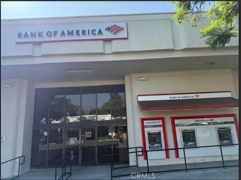 Bank Building With Additional Lots