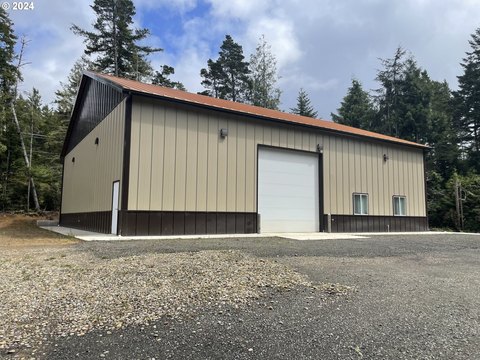 Highway Frontage Commercial Building