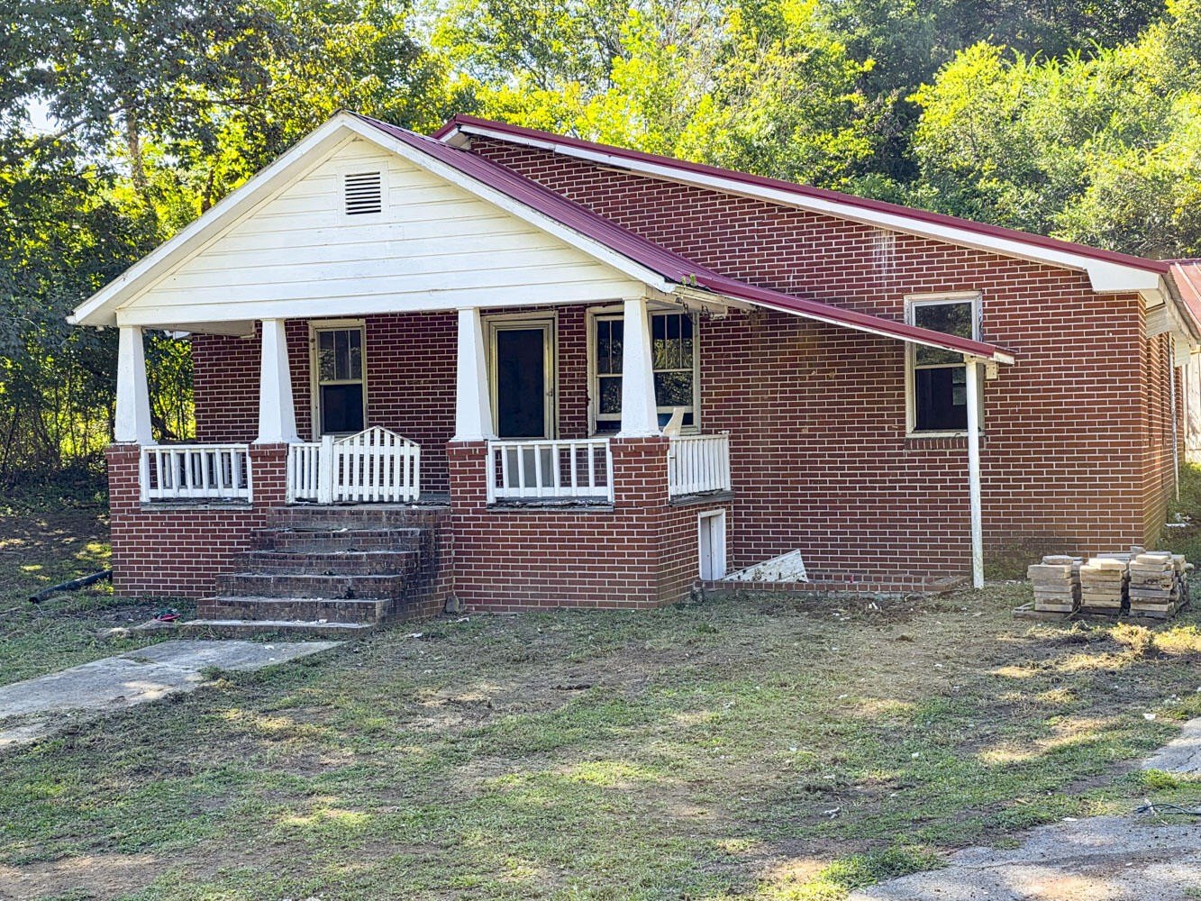 Versatile Mountain Land in Dandridge