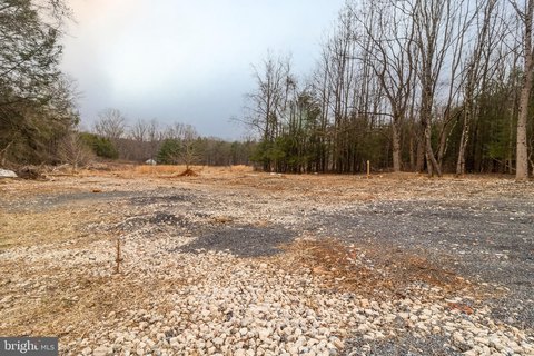 Sprawling Land in Ashton, MD