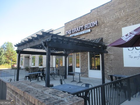 Restaurant/Sports Bar Opportunity in Senoia