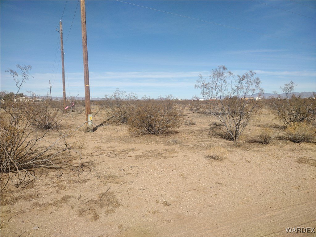 Buildable Corner Lot in Golden Valley