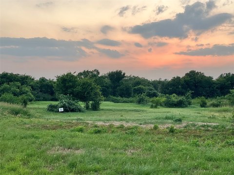 LAND - Hillsboro, TX
