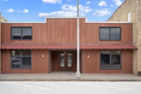 Picture of Office buildings at E Kleberg Ave 221, Kingsville, TX