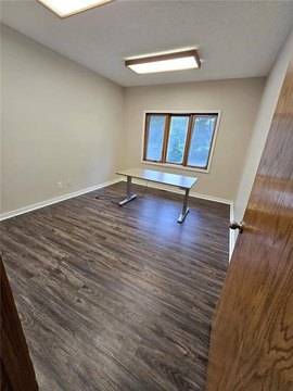 Office Building in Sunset Ridge