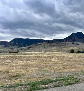 Land, Cody, WY