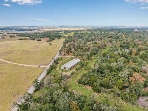 Land, BELLVILLE, TX