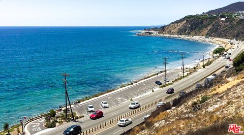 LAND - PACIFIC PALISADES, CA