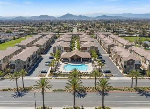 Fontana Land on Foothill Boulevard