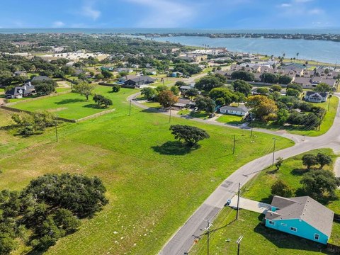 Land, ROCKPORT, TX