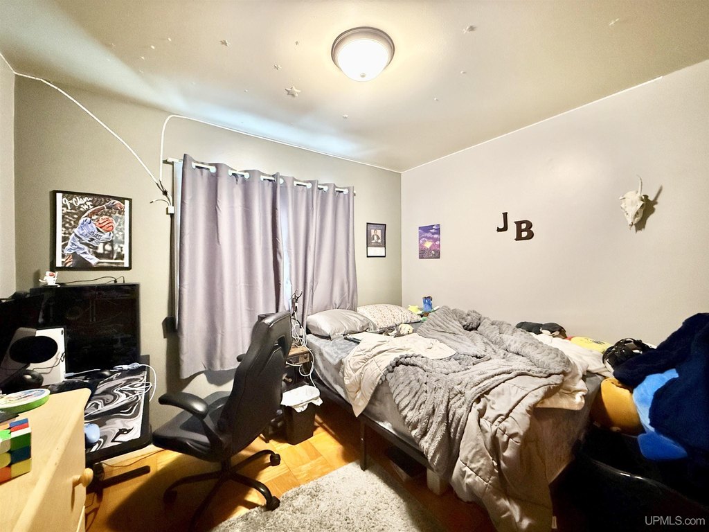 Picture 9