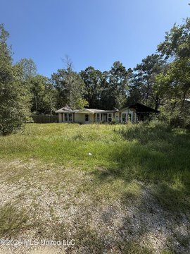 Land, Kiln, MS
