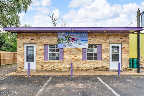 Retail Space in Prime Location