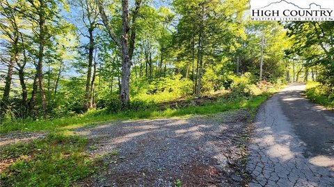 Land Near Downtown Banner Elk