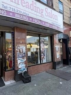 Brooklyn Salon on Busy Street