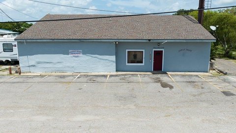 Aransas Pass Commercial Building