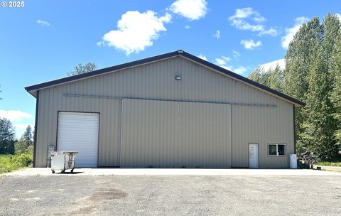 Glenwood Shop with Endless Possibilities