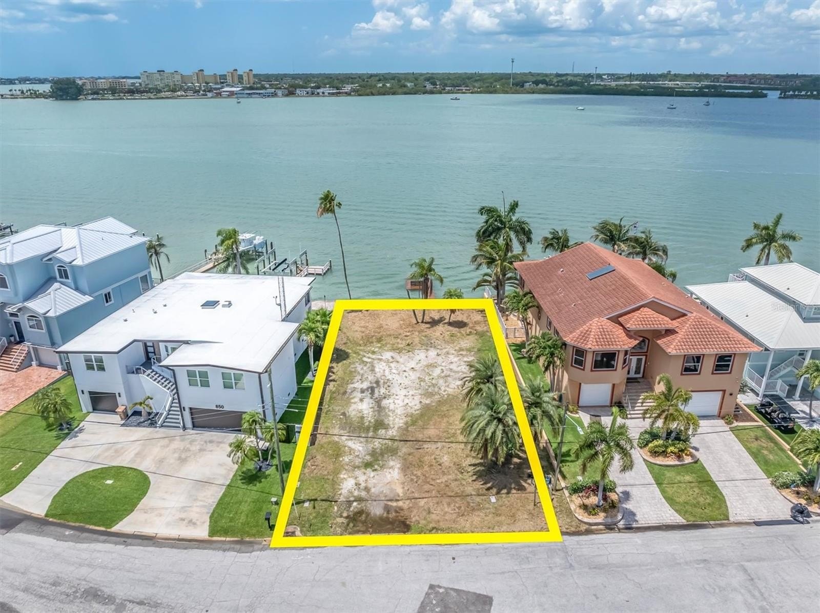 Waterfront Lot in Madeira Beach