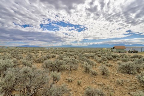 LAND - Tres Piedras, NM