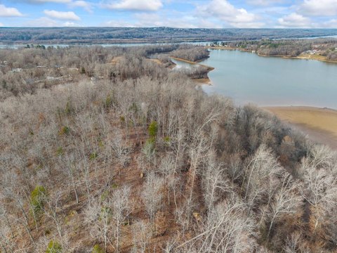 LAND - Linden, TN