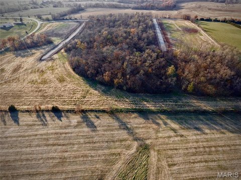 LAND - New London, MO