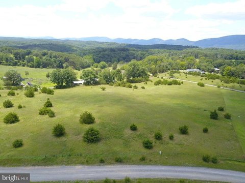 Land in New Cedar Lake