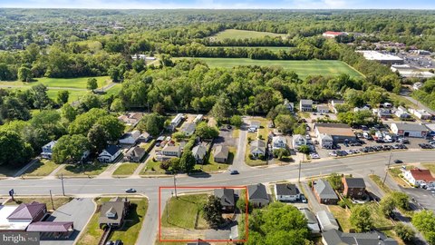 Commercial Property with Buildable Lot