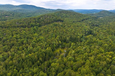 Land, Jamaica, VT