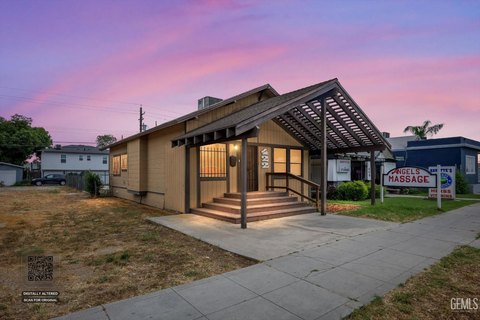 COMMERCIAL - Bakersfield, CA