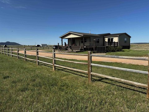Wyoming Ranch with Equestrian Arena