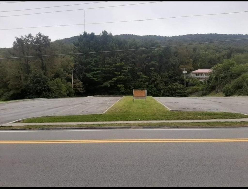 Commercial Lot on High Traffic