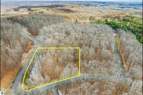 Corner Lot in Shanty Creek