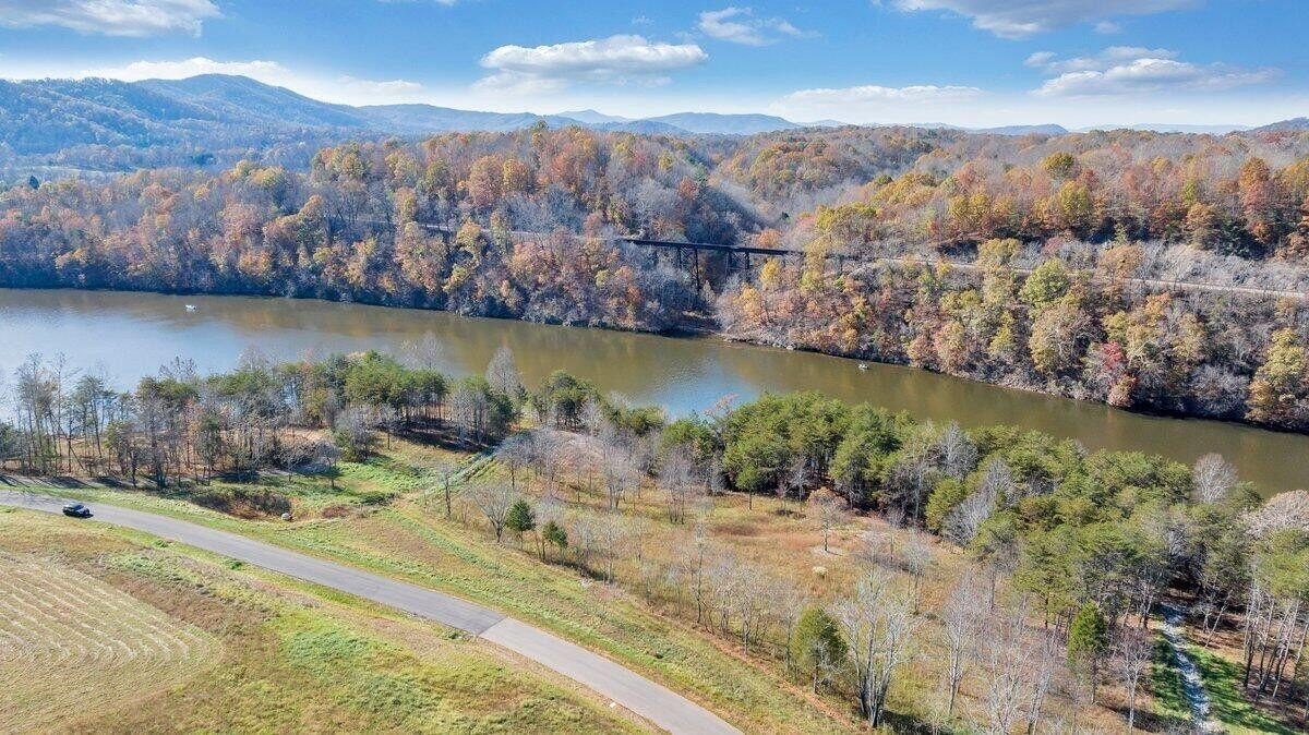 Waterfront Lot in Brightwater