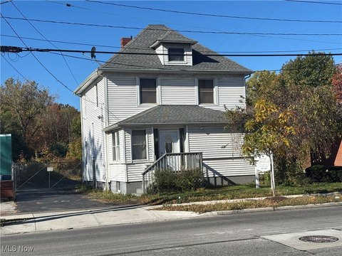 Well-Maintained Commercial Property with Parking